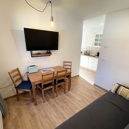 House Prezlc *